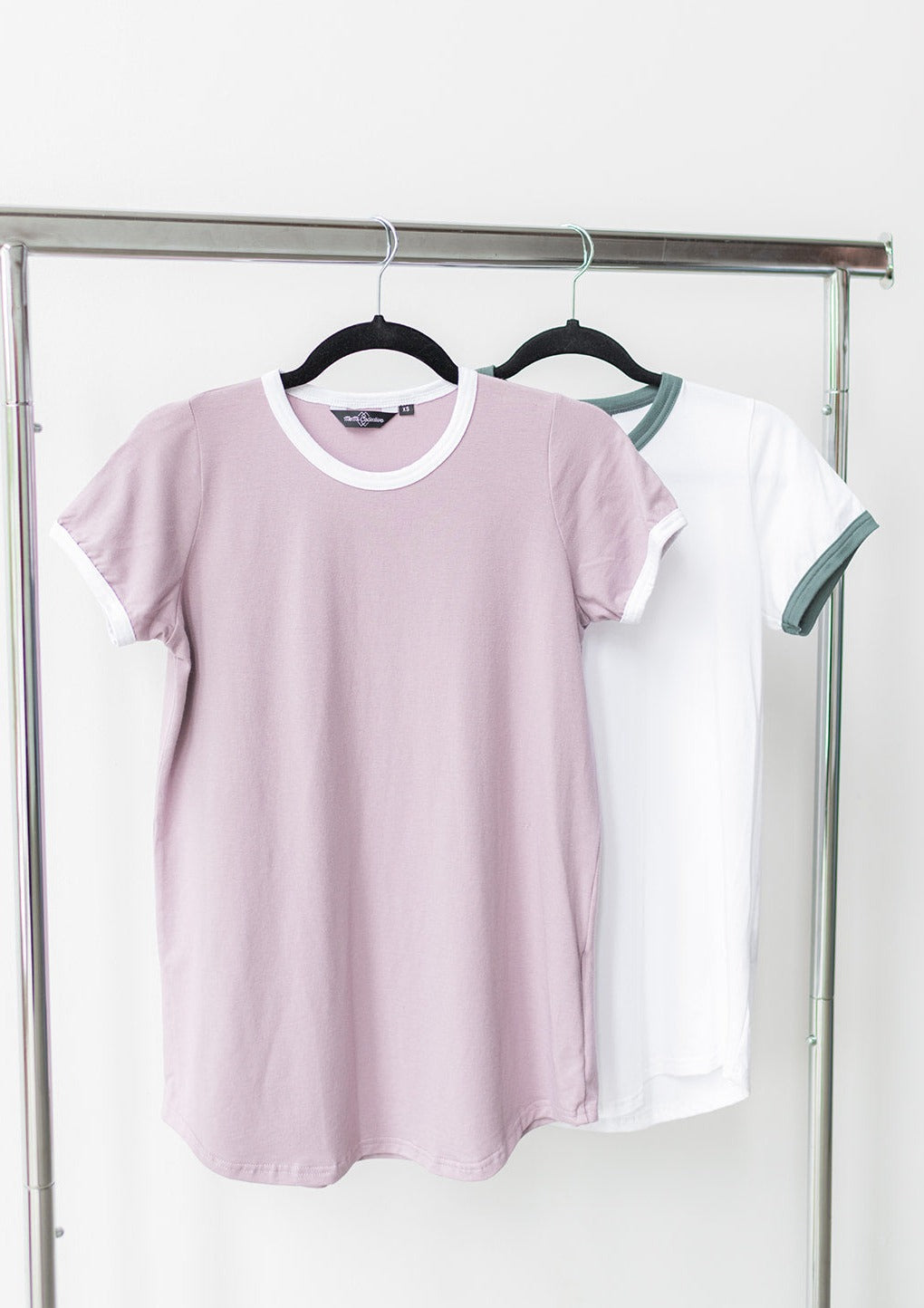 The Perfect Ringer Tee in White/Palm
