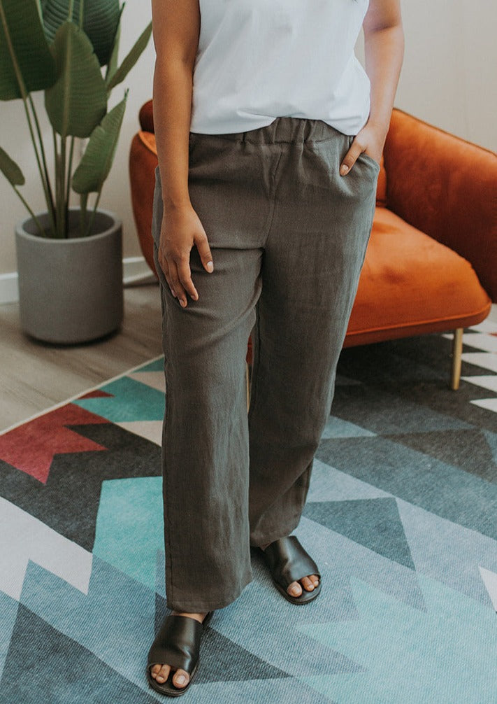 The Linen Pant in Charcoal