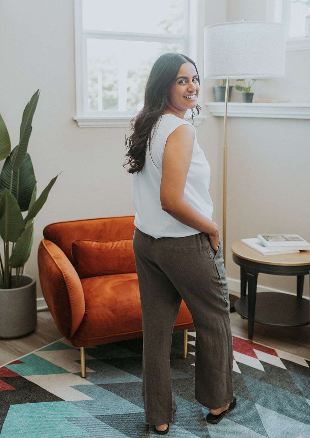 The Linen Pant in Charcoal